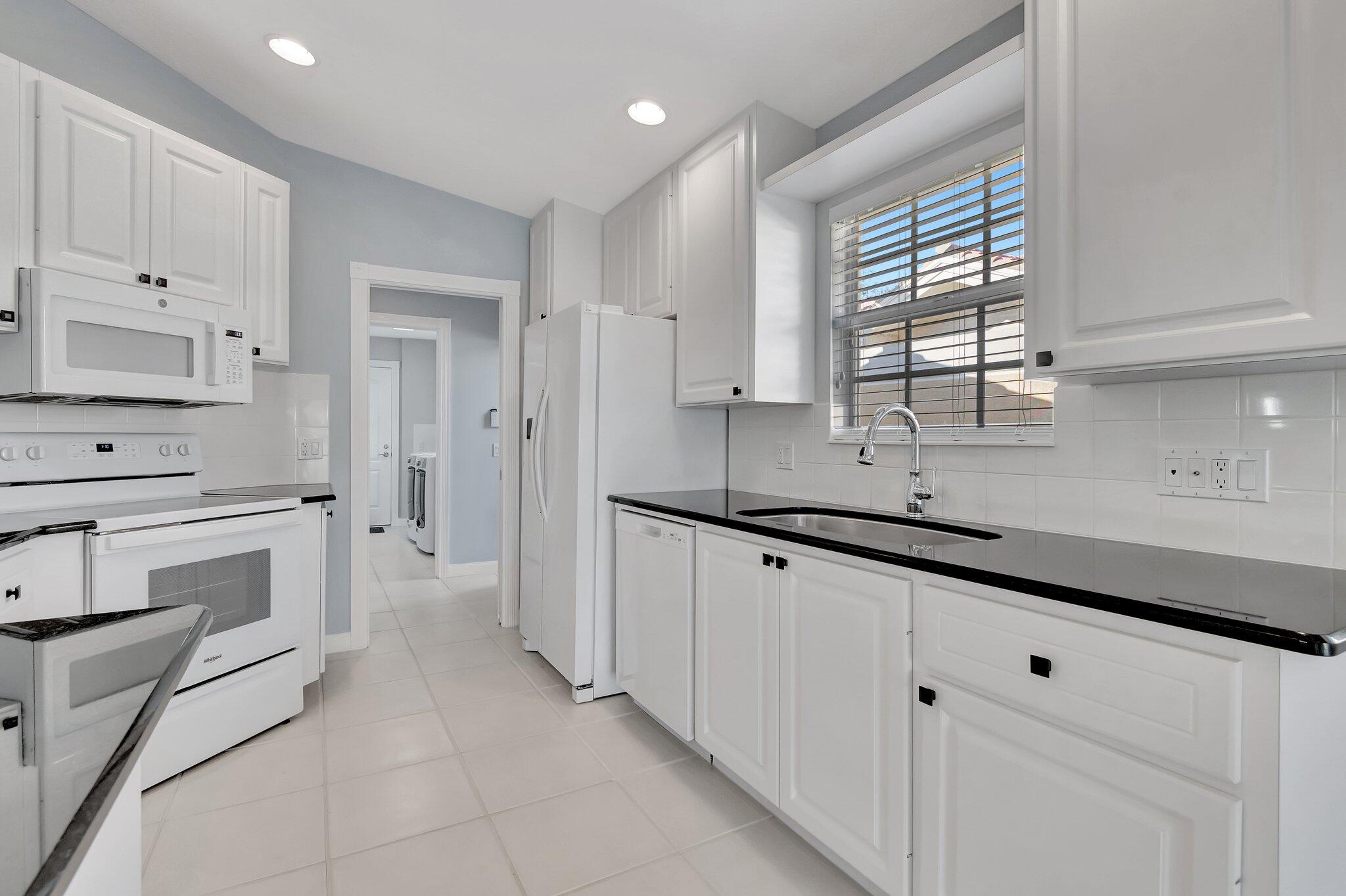 VILLAGEWALK OF WELLINGTON 1 - Residential