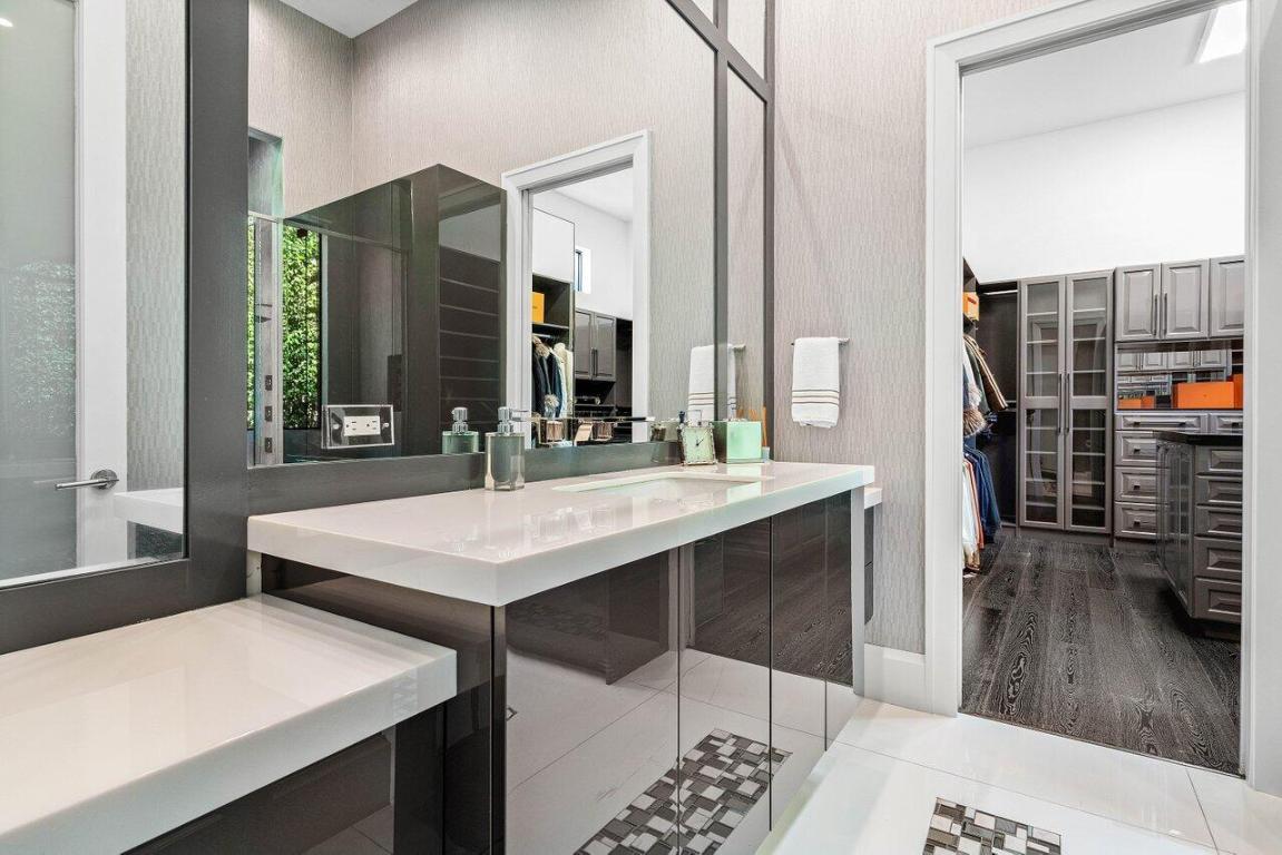 ST ANDREWS COUNTRY CLUB - Residential