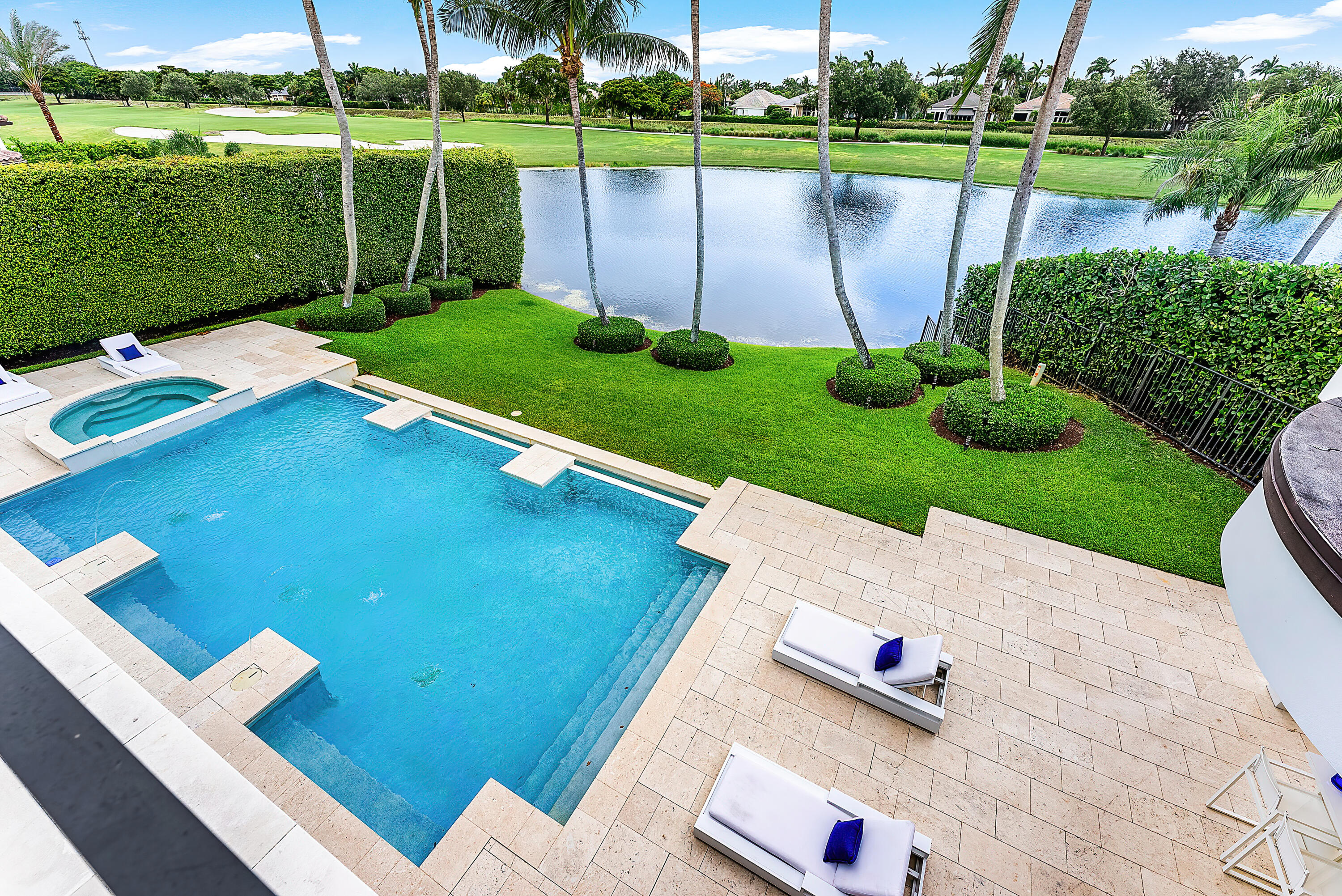 ST ANDREWS COUNTRY CLUB - Residential