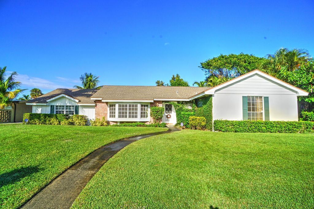 Photo of 531 Marlin Road, North Palm Beach, FL 33408 (MLS # R11073241)