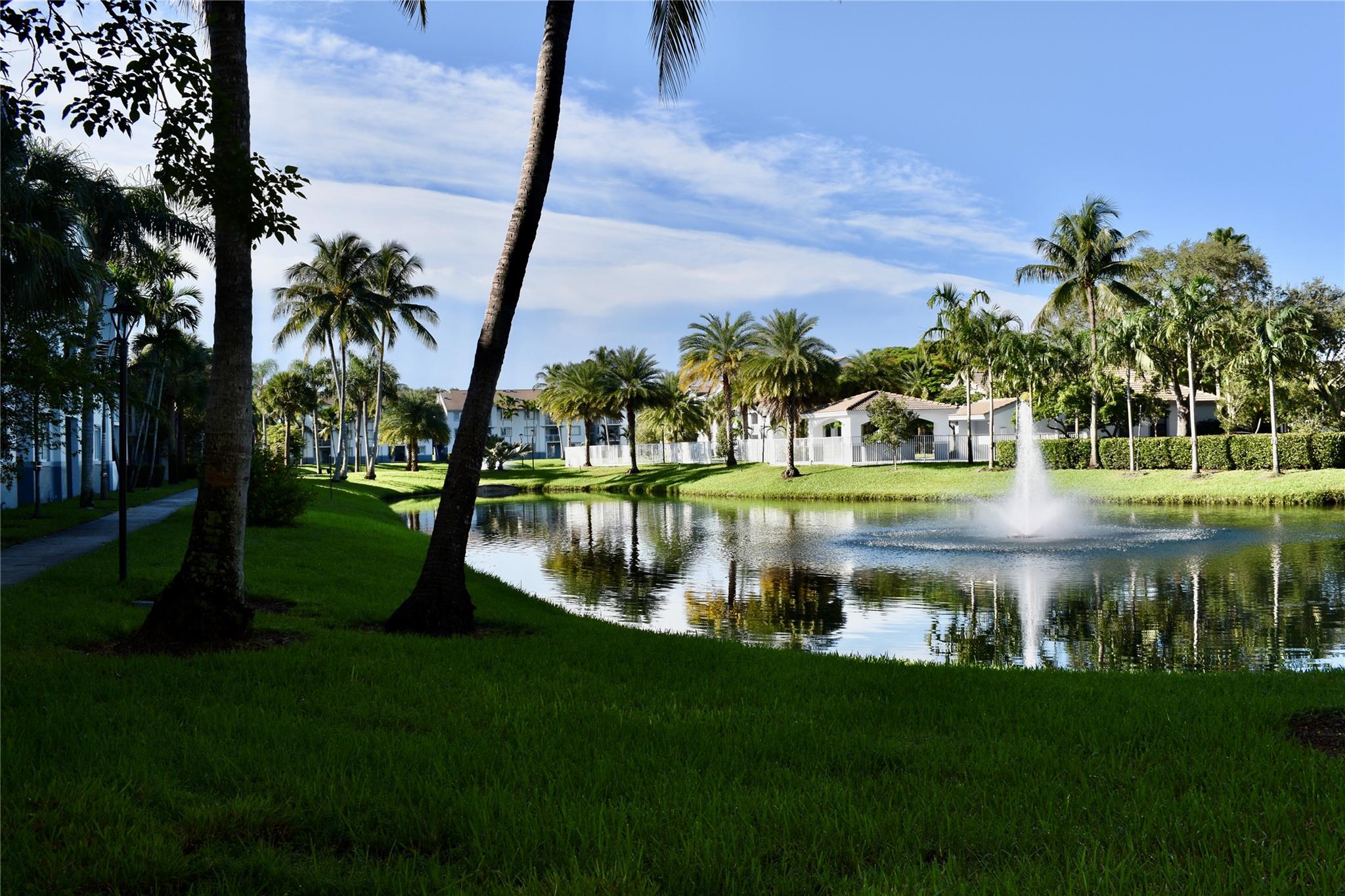 ROYAL GRAND CONDO - Residential