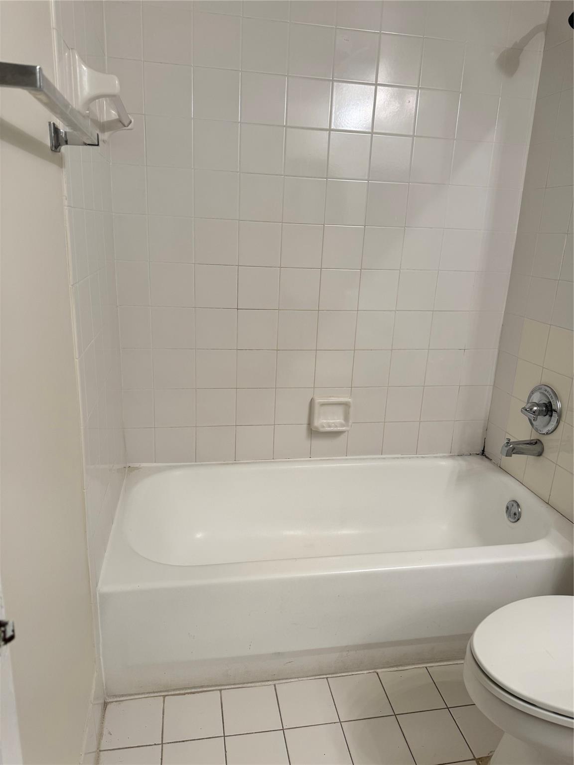 ROYAL GRAND CONDO - Residential