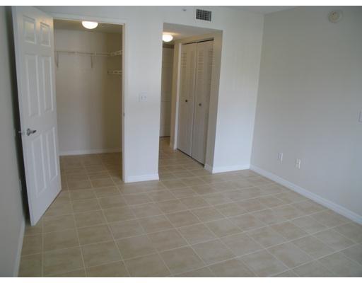 ROYAL GRAND CONDO - Residential