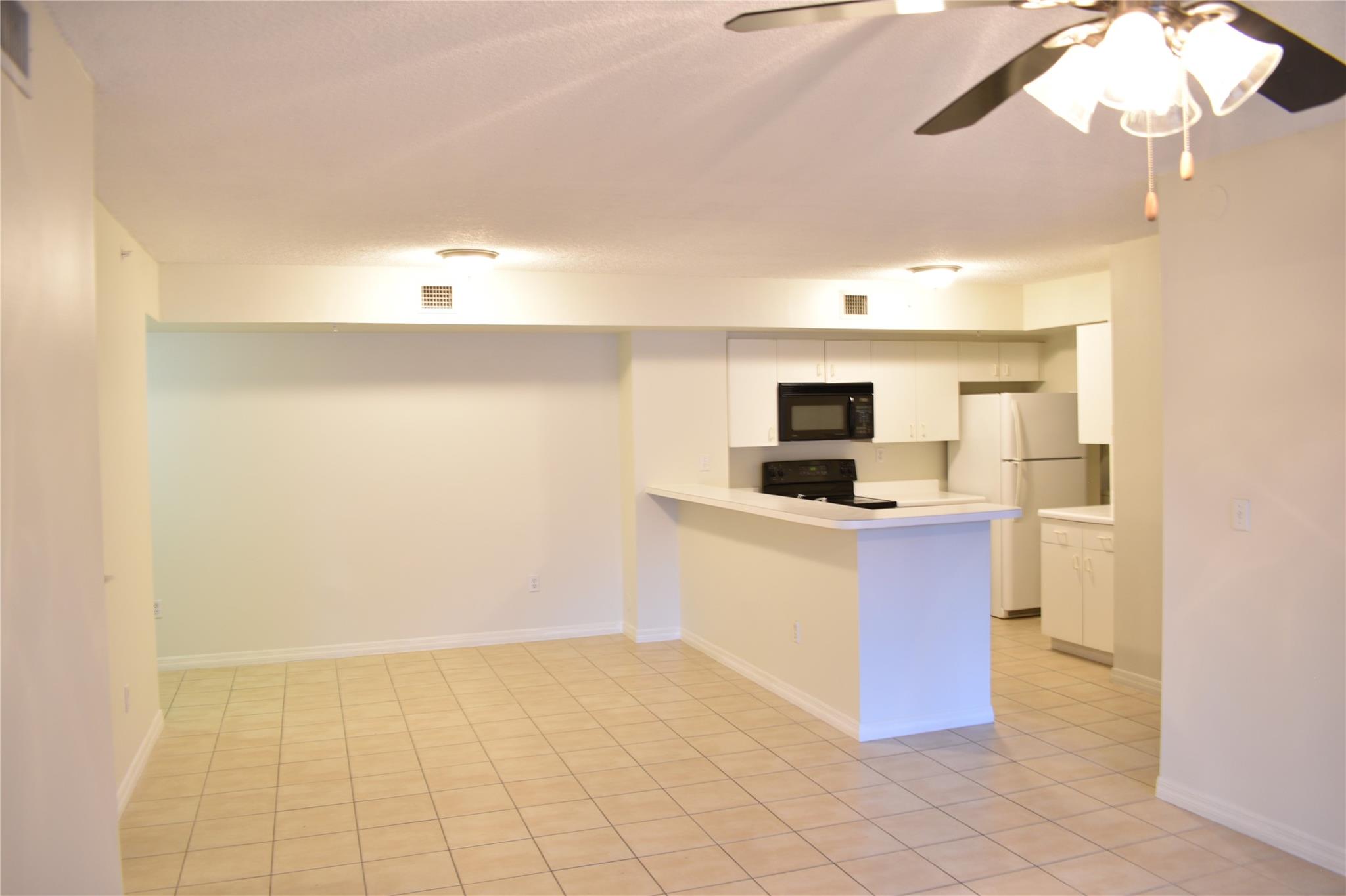 ROYAL GRAND CONDO - Residential