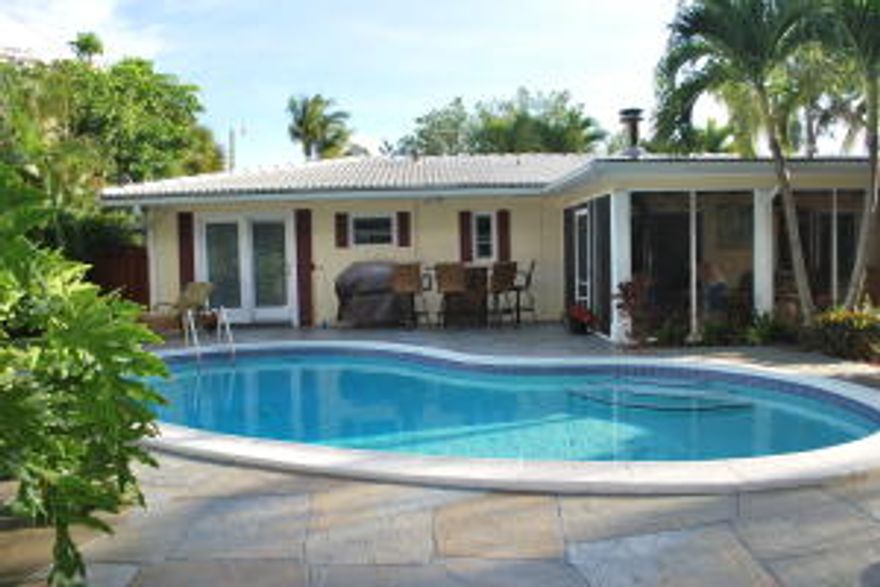 Great Location less than 1500 feet to the Beach- the beautiful Blue Waters of the Atlantic Ocean! Enjoy your meals on the Granite top table inside, or on your screened in patio or perhaps out by the pool.  You deserve to have it all.... Hard days work then come home to tranquil backyard setting!! 3/2 with newer kitchen & gas stove & oven!! Don't worry about the pool or landscaping chores, your weekends are free, owner is taking care of this-just float in the pool & watch everyone else work!  Located on Singer Island so you are close to everything-shopping (including Gardens Mall, Worth Ave, PB Outlets and so much more, restaurants, marinas, golf courses, deep sea fishing, diving, theaters, grocery stores & so much more! Pet may be allowed-owners discretion NO SMOKING