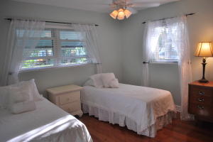 YACHT HARBOR EST - Residential Lease