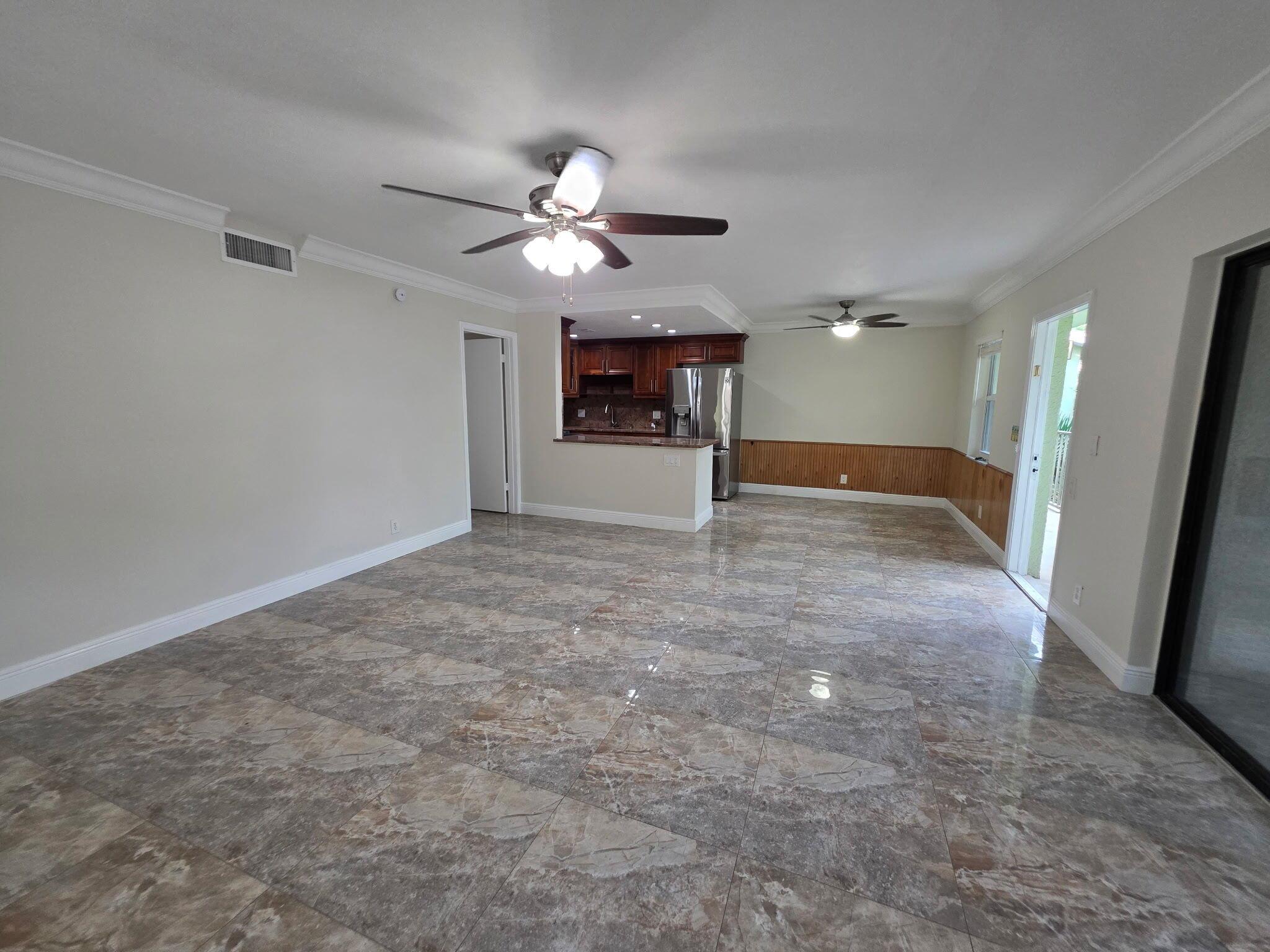 COURTYARD CONDO - Residential Lease