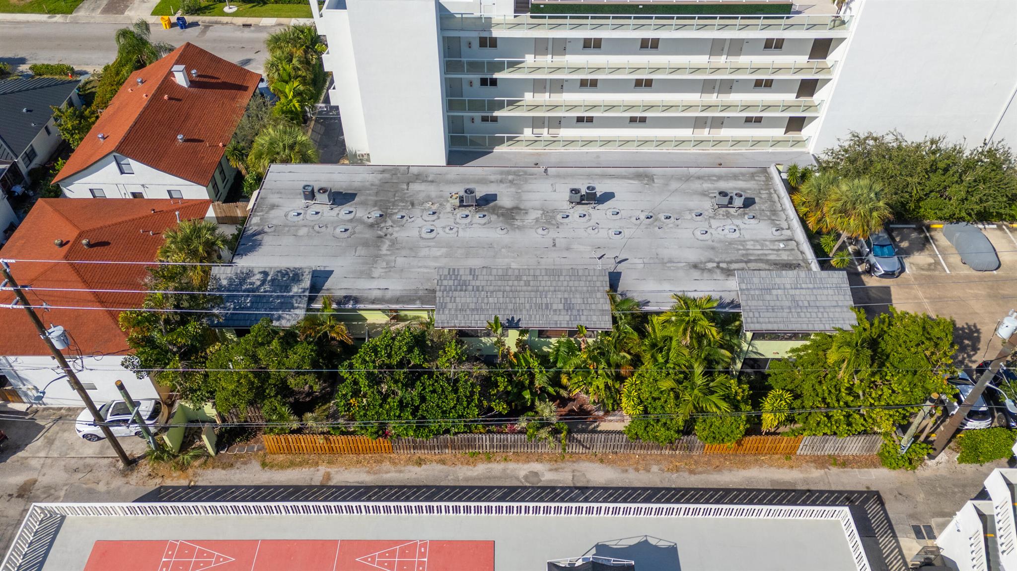 COURTYARD CONDO - Residential Lease