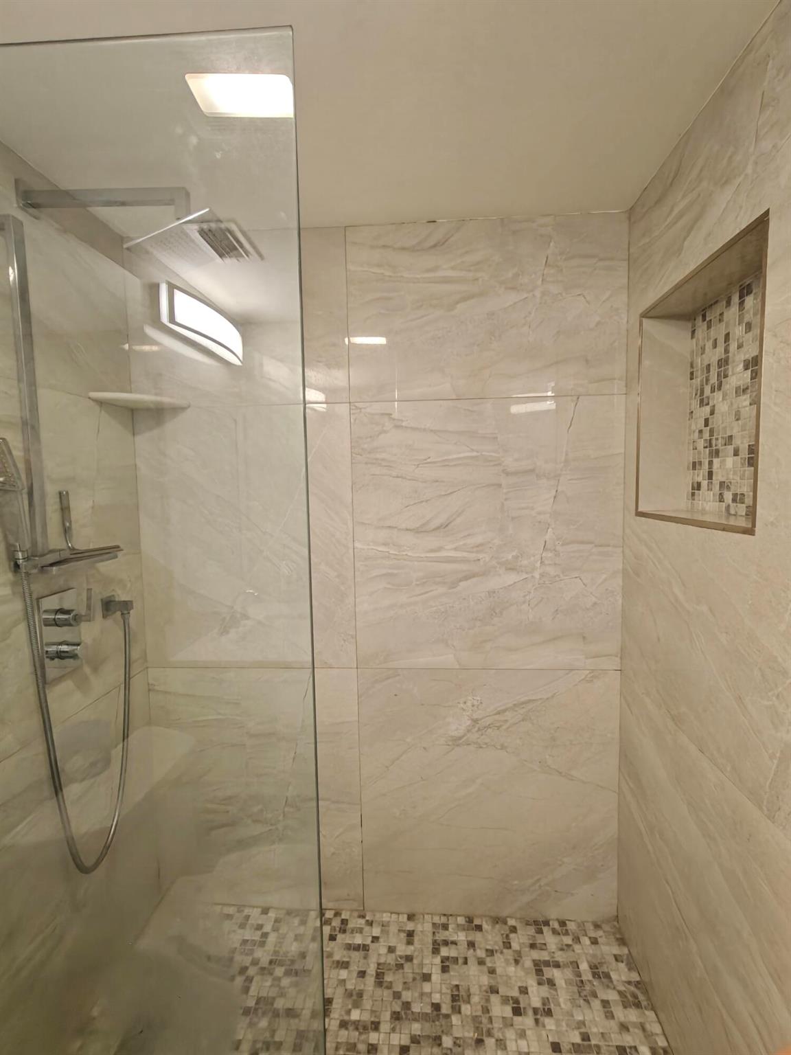 COURTYARD CONDO - Residential Lease