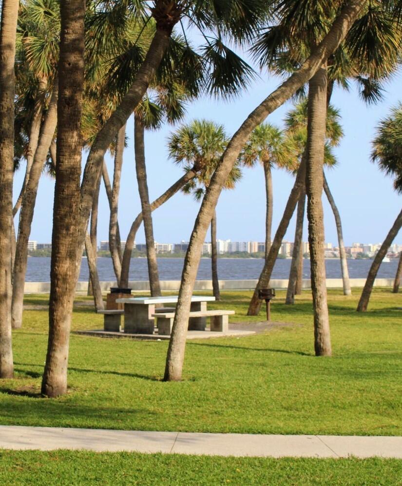 COURTYARD CONDO - Residential Lease