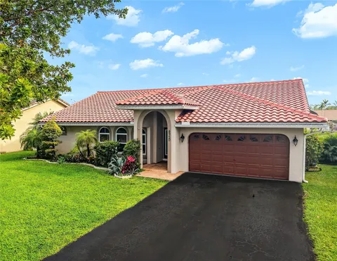 8950 NW 45th Ct, Coral Springs, FL MLS: F10492780