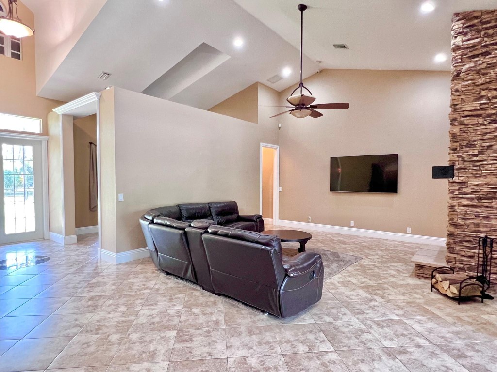 Acreage - Residential