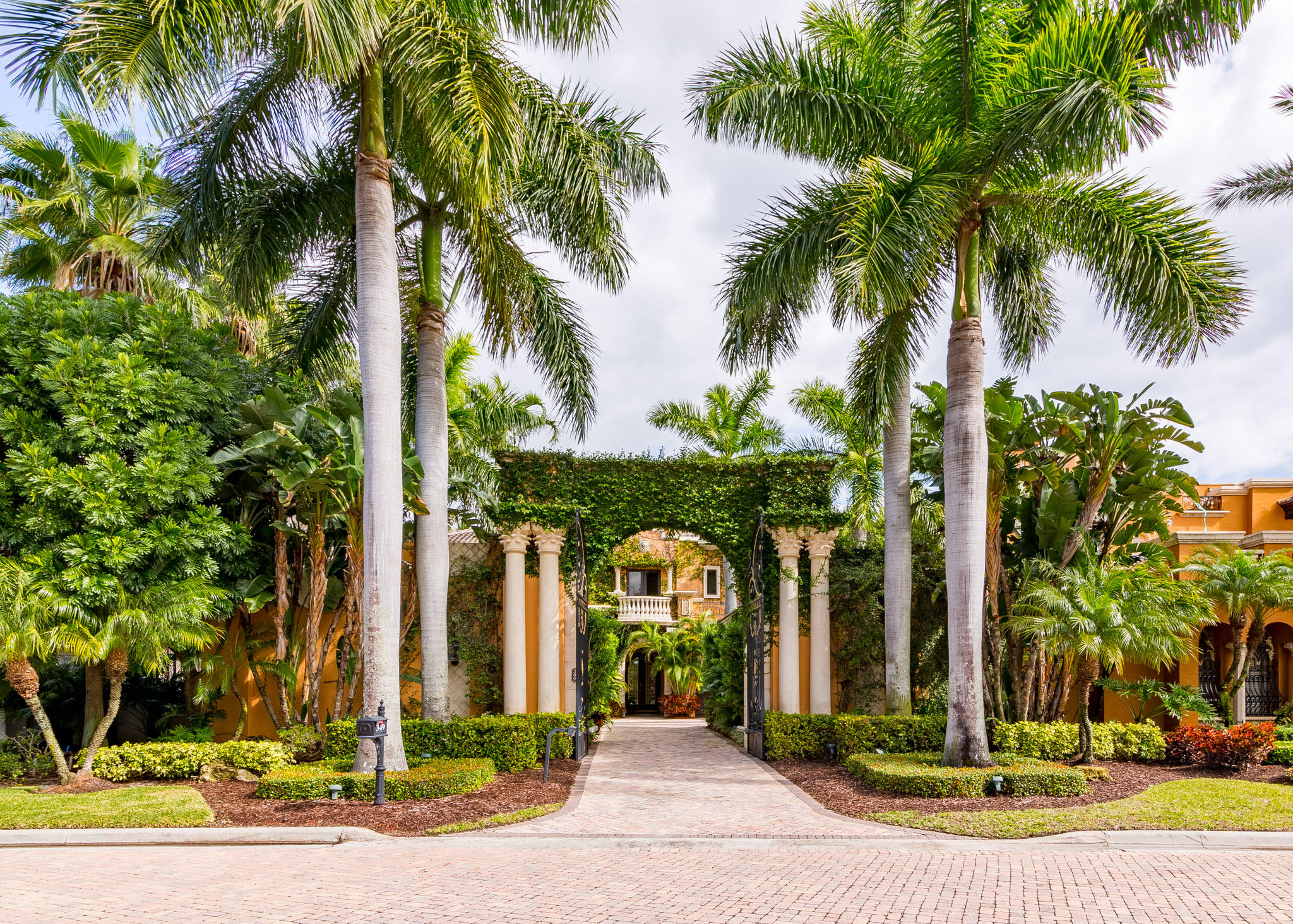 Mizner Lake Estates - Residential
