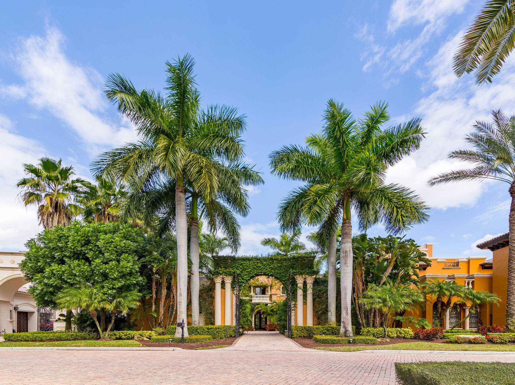 Mizner Lake Estates - Residential