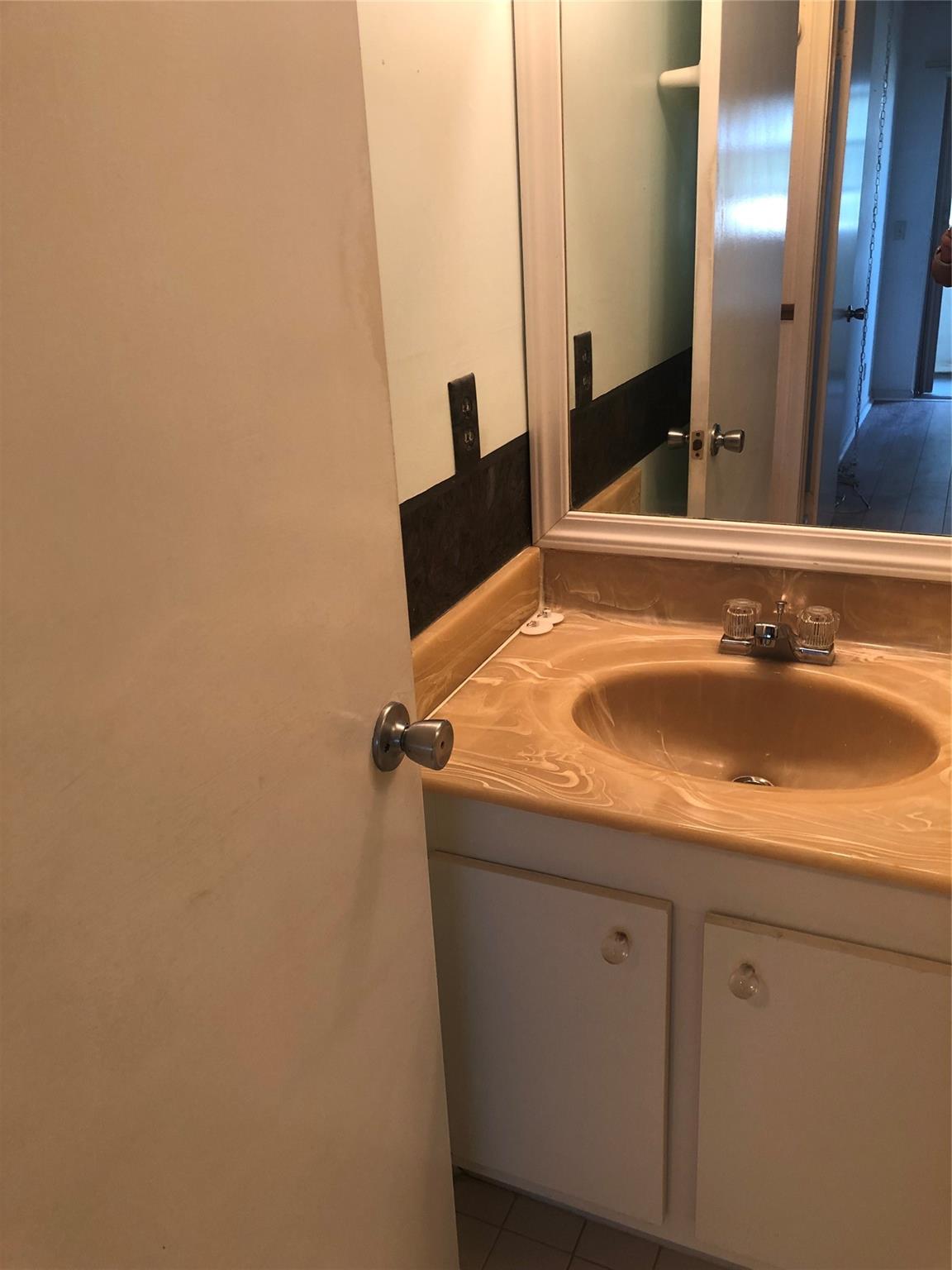 New Hampton At Century Vi - Residential Lease