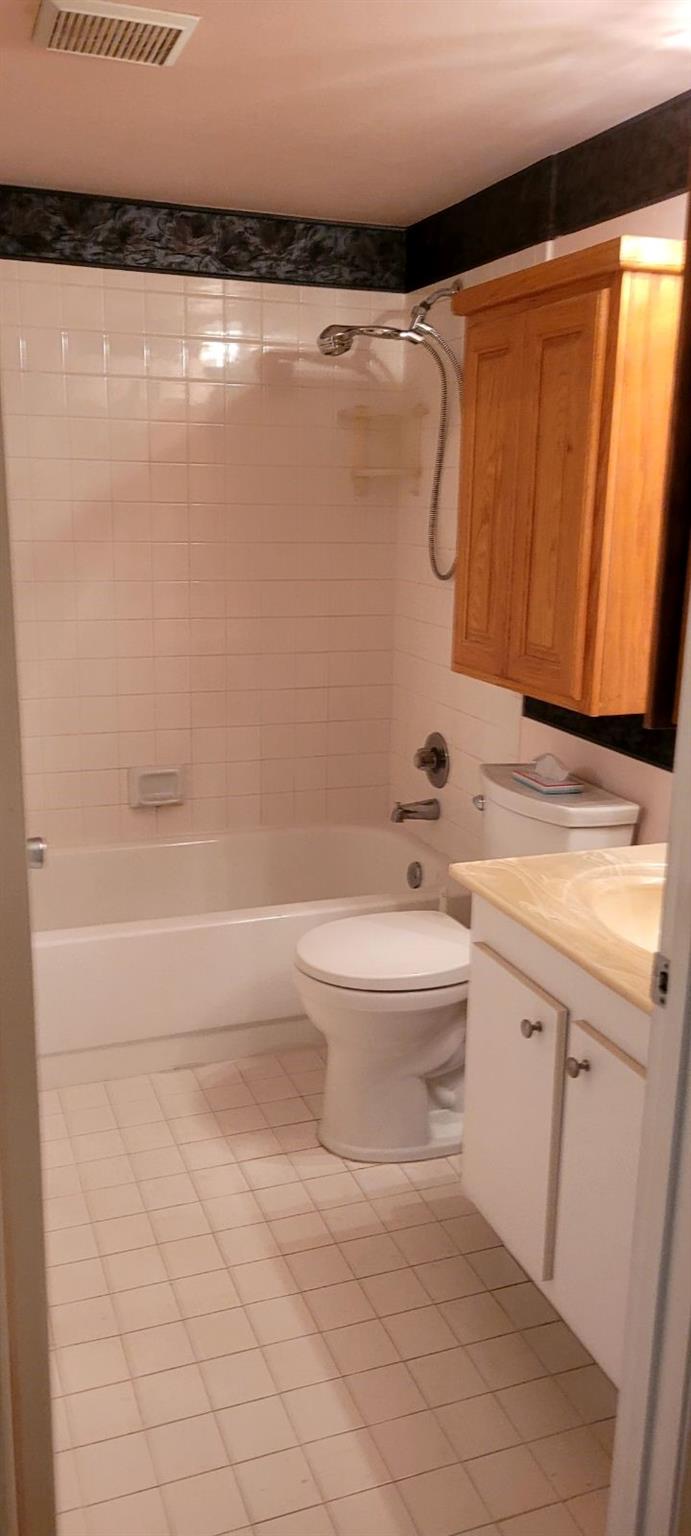 New Hampton At Century Vi - Residential Lease