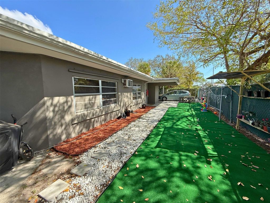 Photo of 1390 Riverland Road, Fort Lauderdale, FL 33312 (MLS # F10555271)