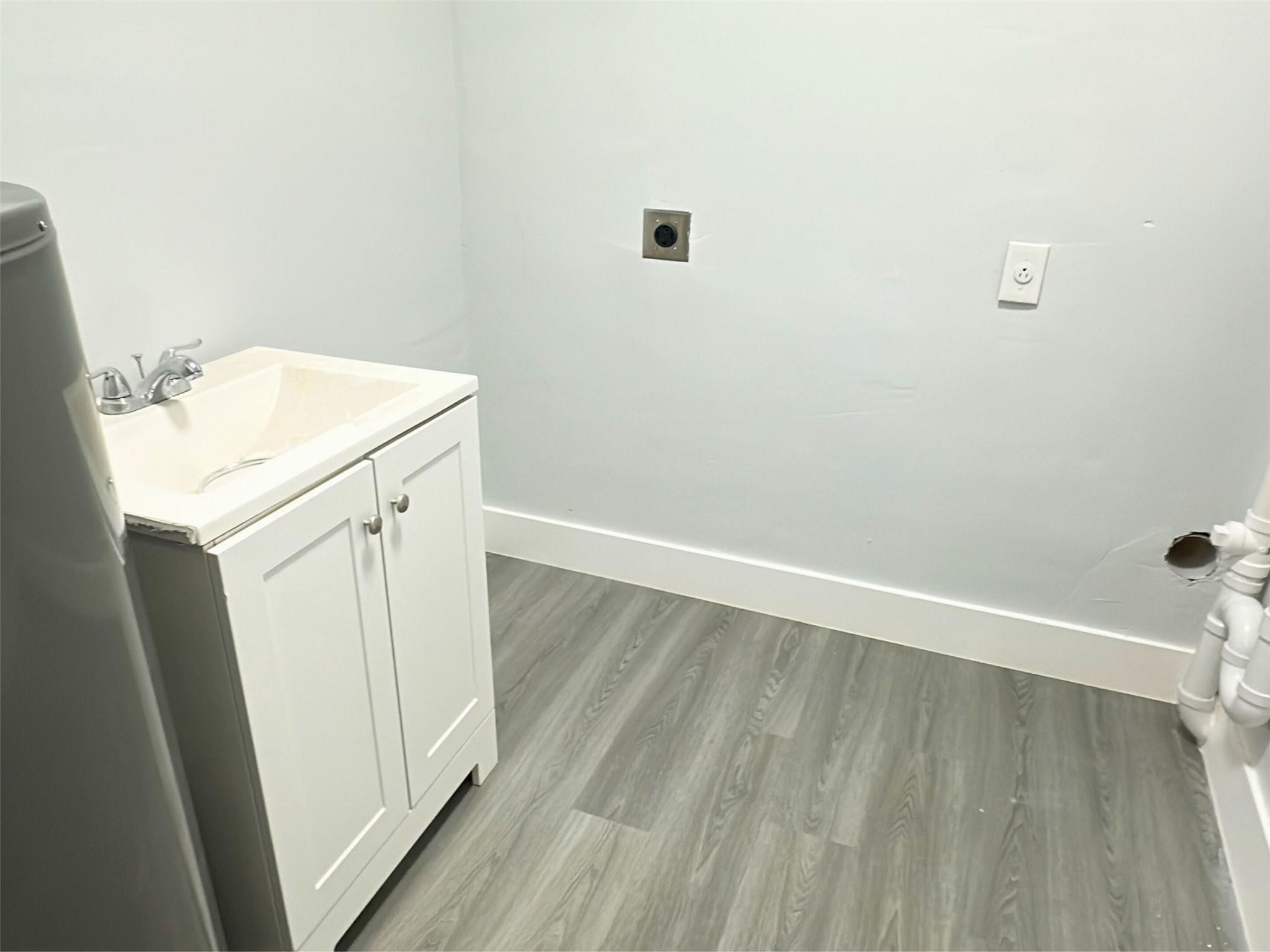 RELLAND PARK - Residential Income