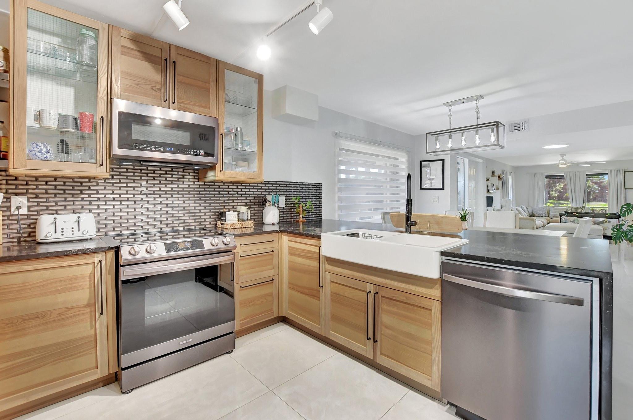 VILLAGE AT BOCA RIO PH 1 - Residential