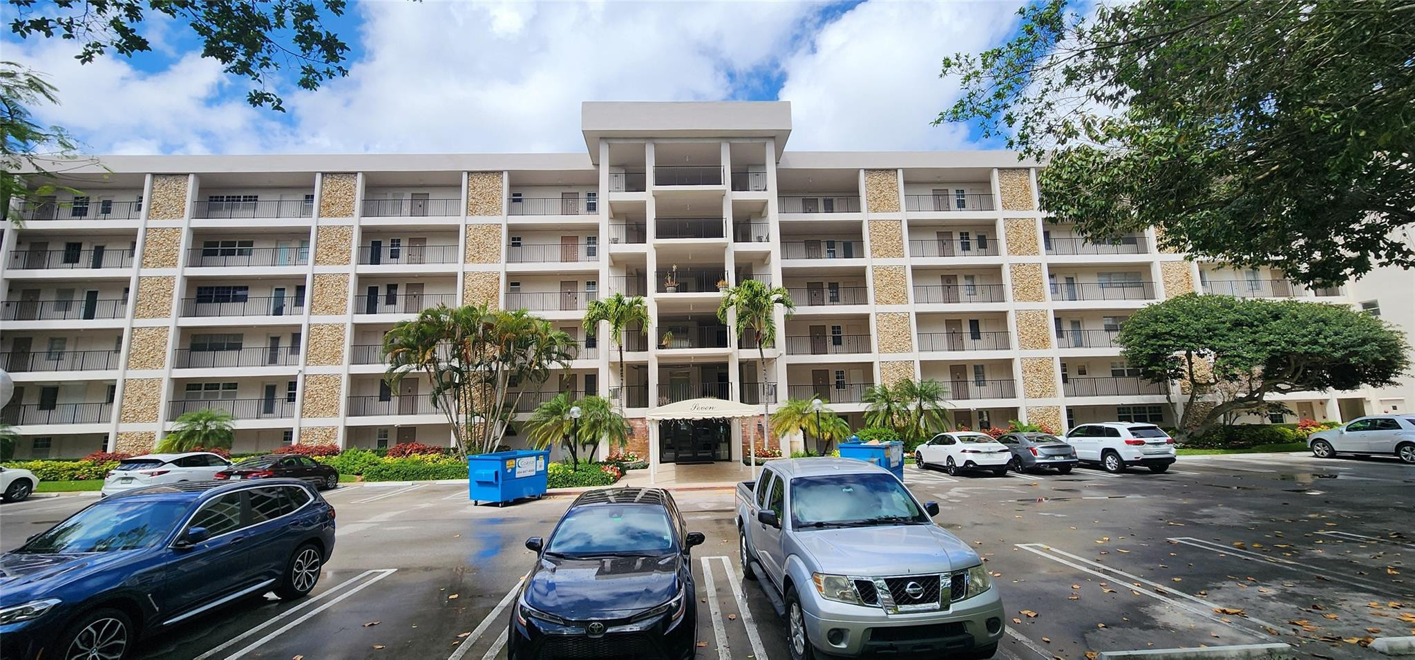 PALM AIRE COUNTRY CLUB - Residential