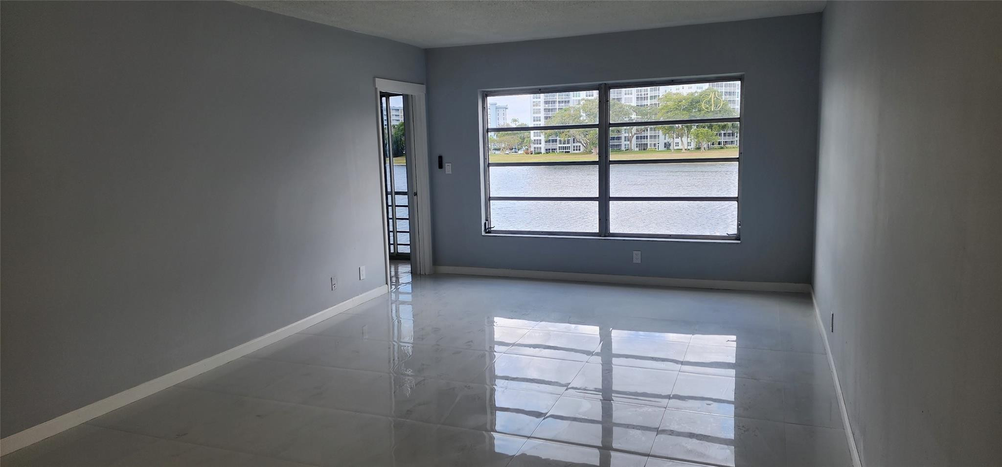 PALM AIRE COUNTRY CLUB - Residential