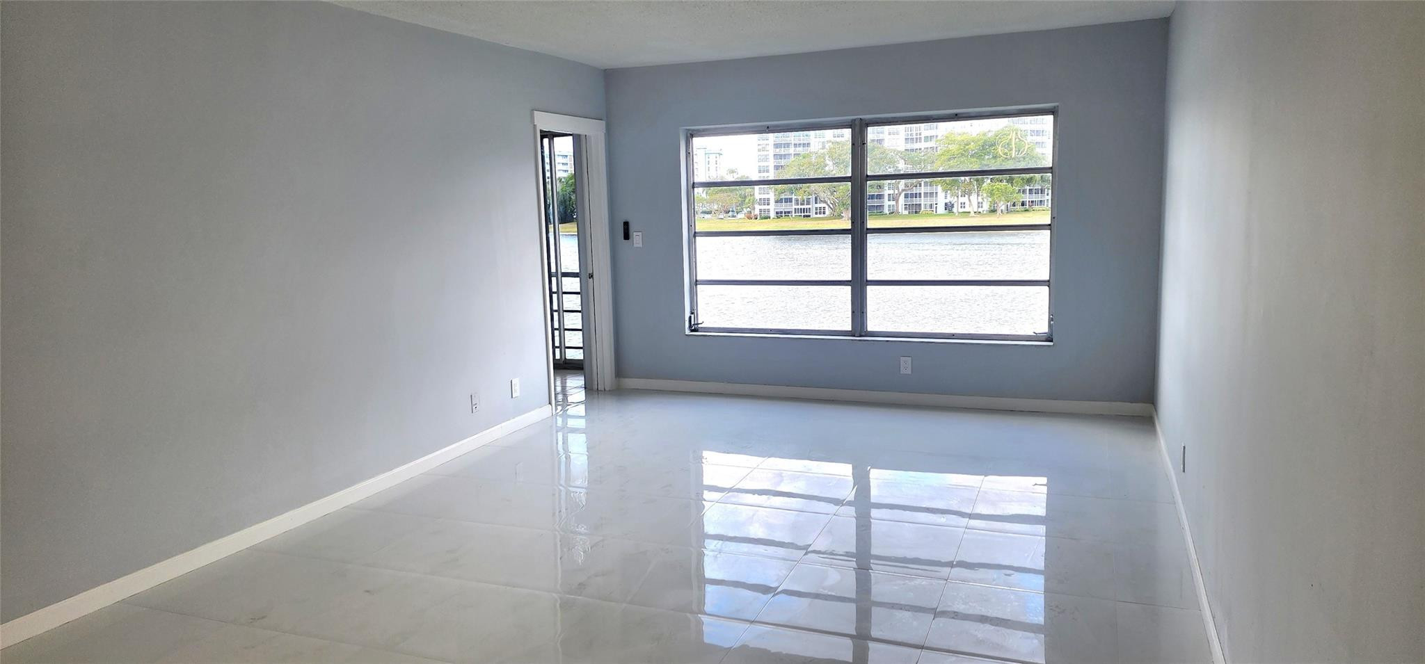 PALM AIRE COUNTRY CLUB - Residential