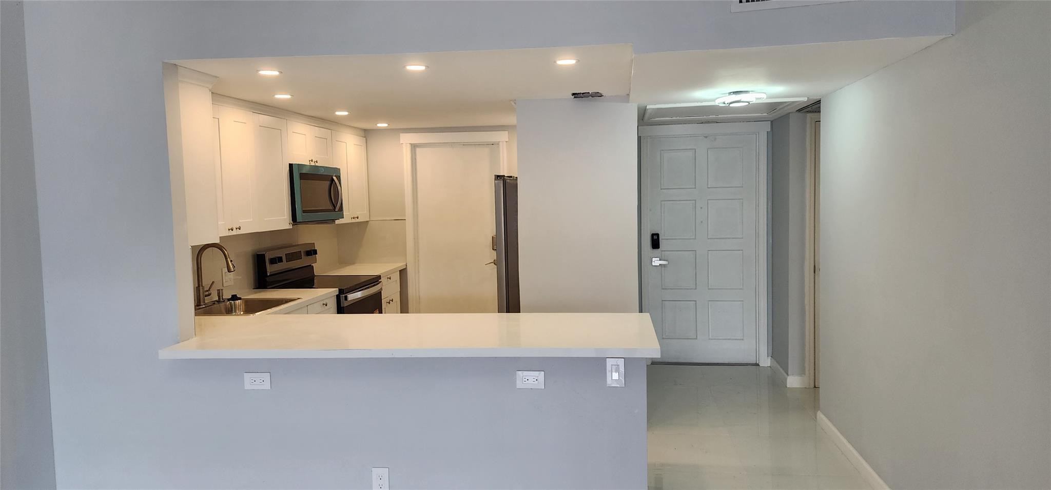 2801 N Palm Aire Drive 205