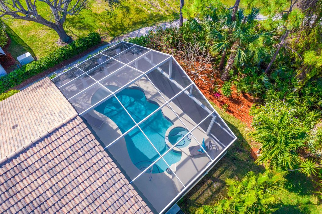 Photo of 7140 SE Twin Oaks Circle, Stuart, FL 34997 (MLS # R10958871)