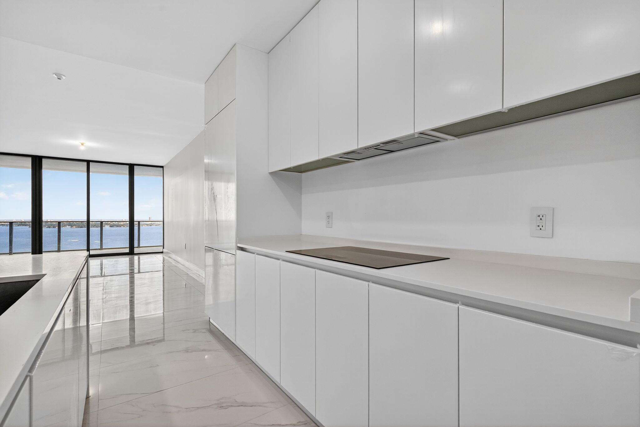 SHORELAWN - Residential Lease