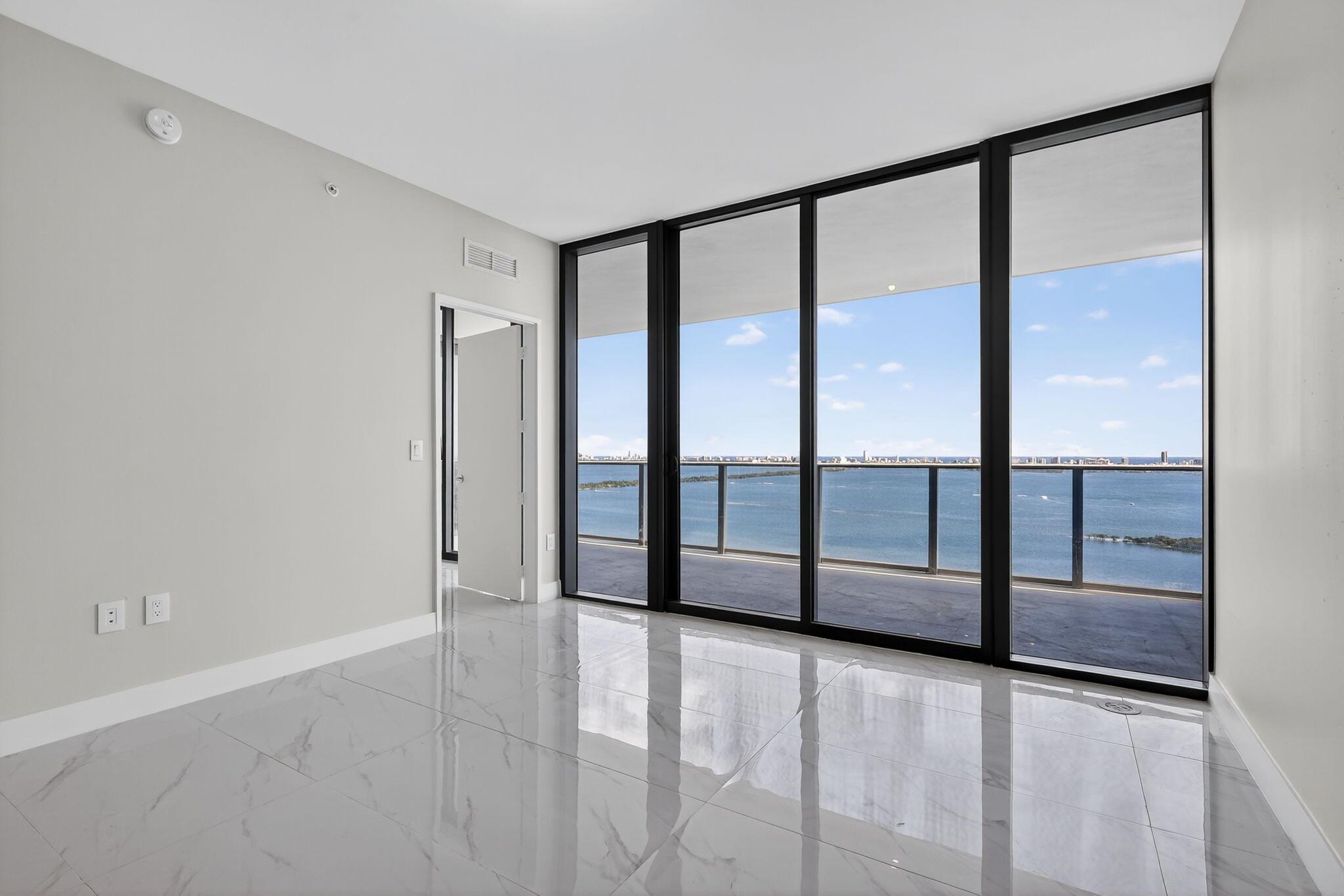 SHORELAWN - Residential Lease