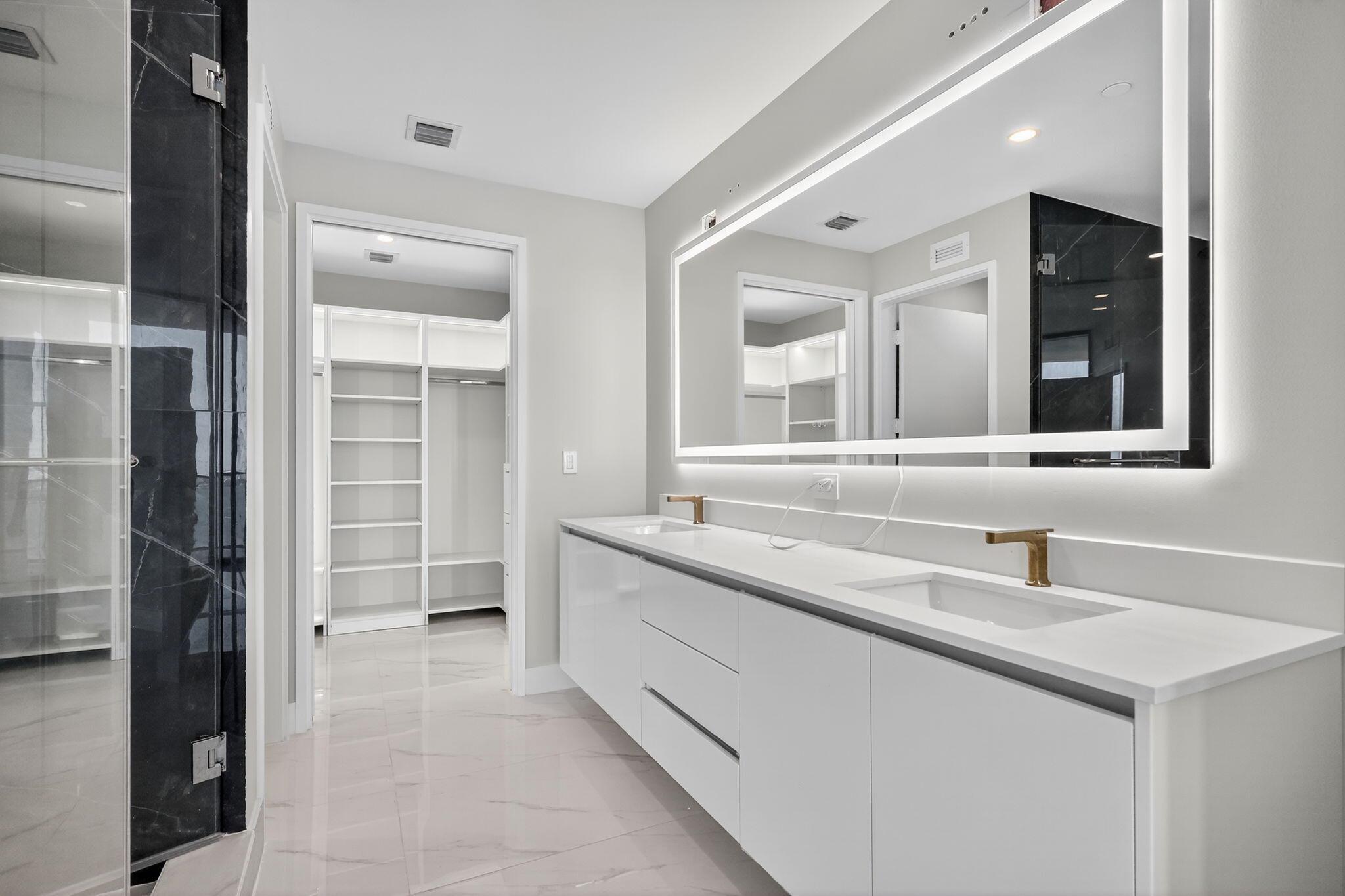 SHORELAWN - Residential Lease
