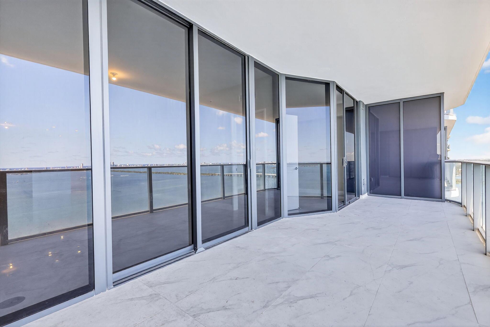 SHORELAWN - Residential Lease