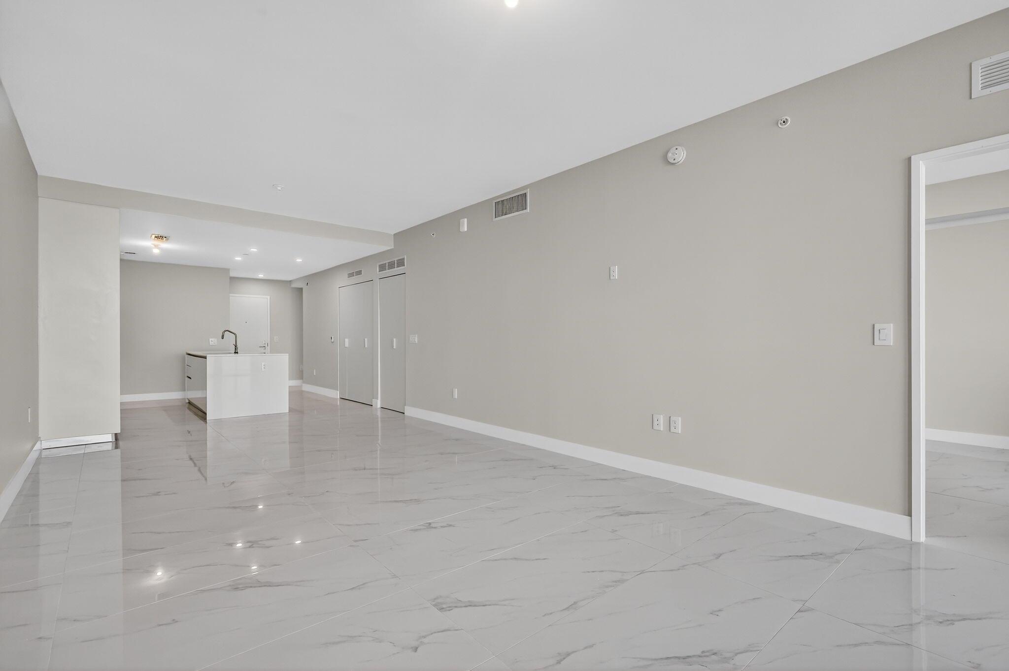 SHORELAWN - Residential Lease