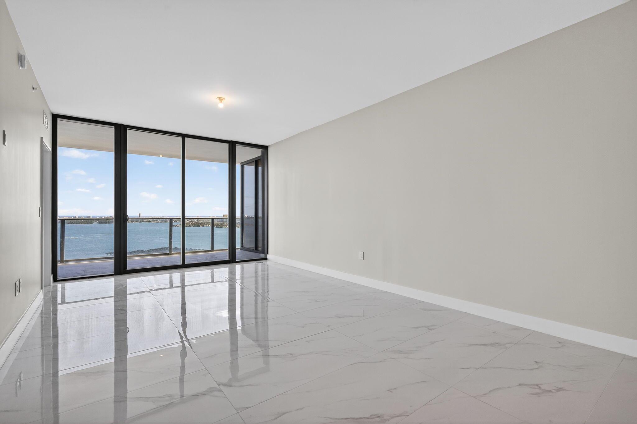 SHORELAWN - Residential Lease