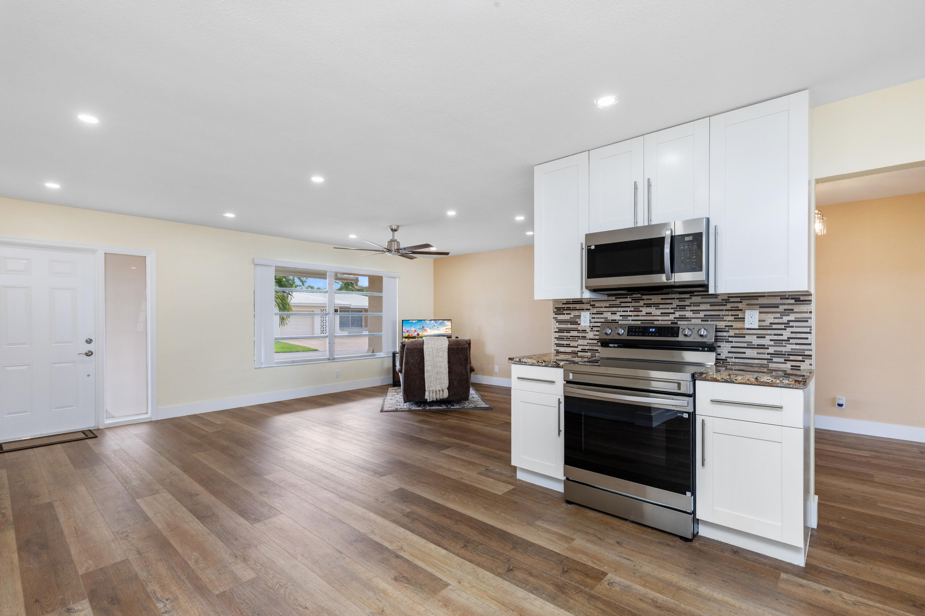 MAINLANDS OF TAMARAC LAKES - Residential