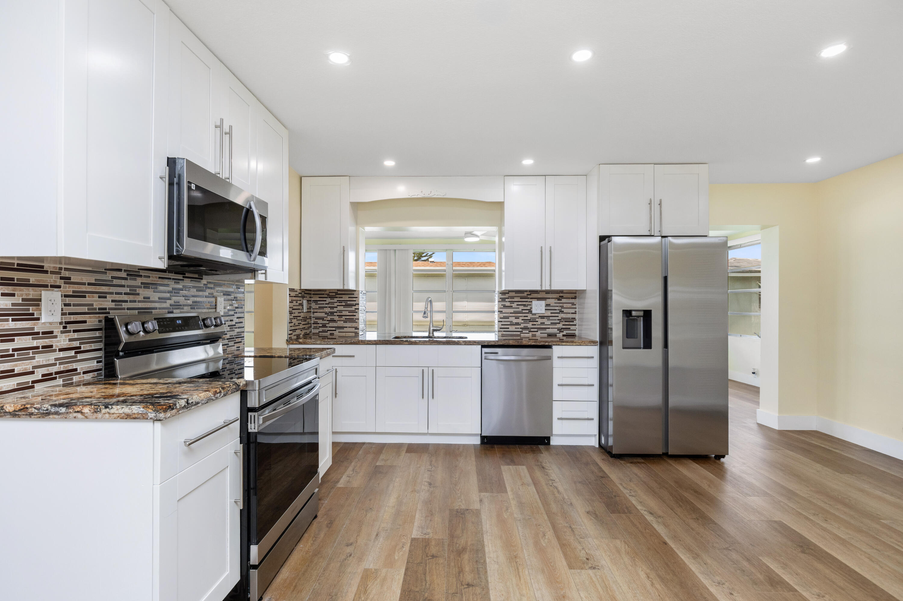 MAINLANDS OF TAMARAC LAKES - Residential