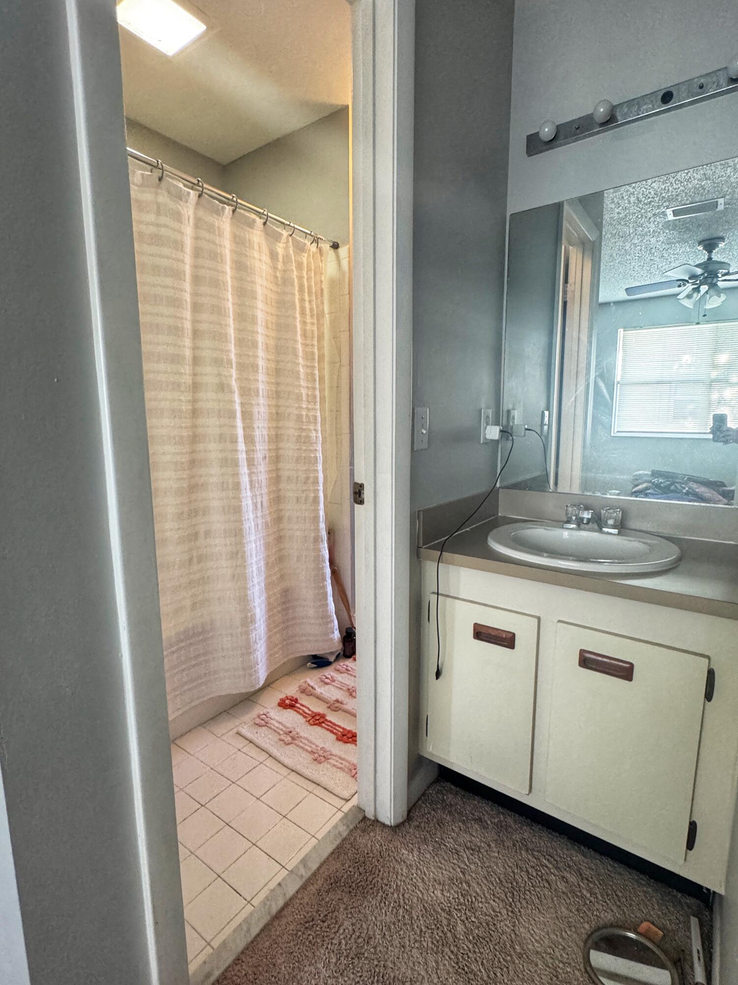 Edge water townhomes - Residential