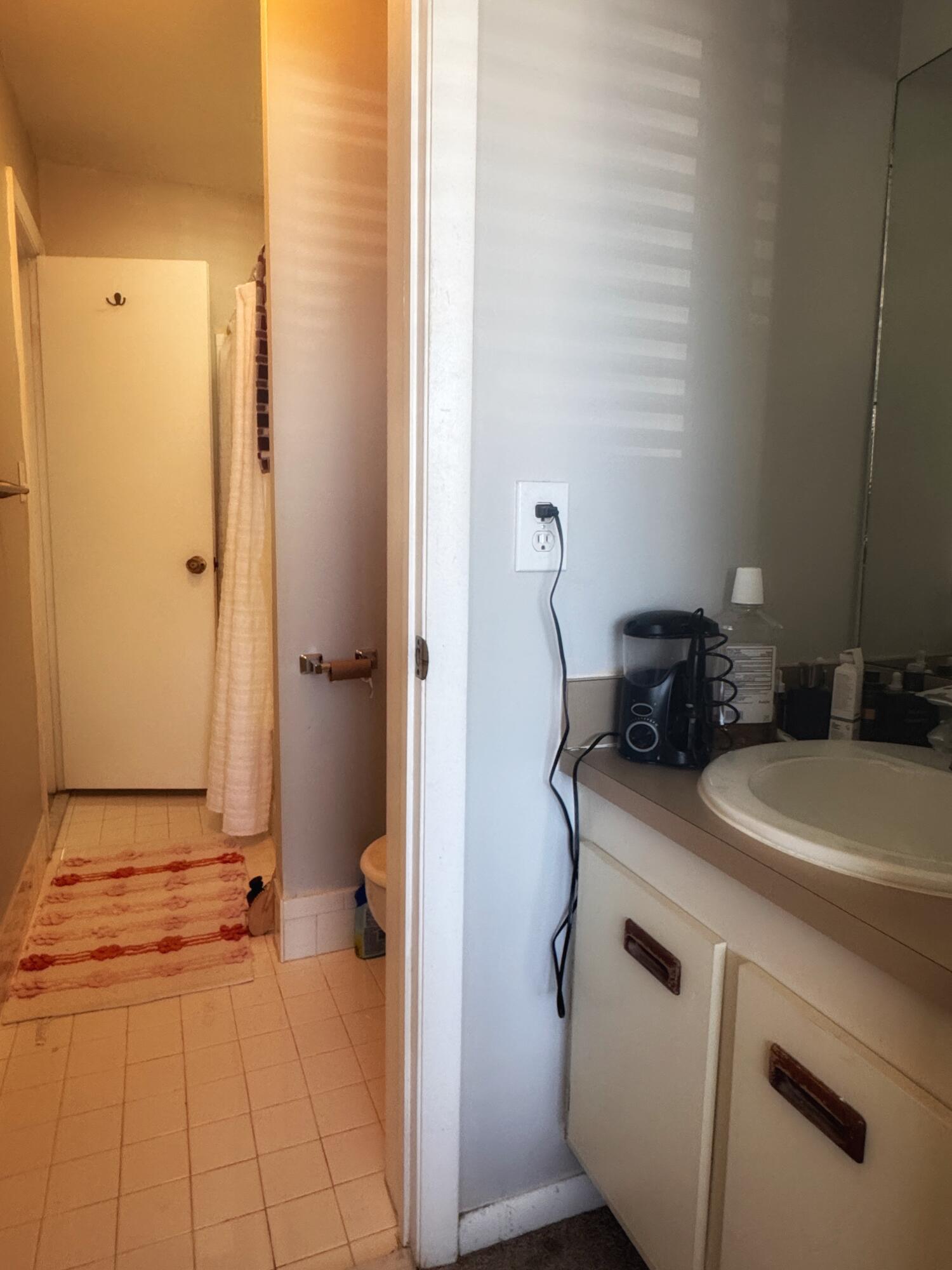 Edge water townhomes - Residential