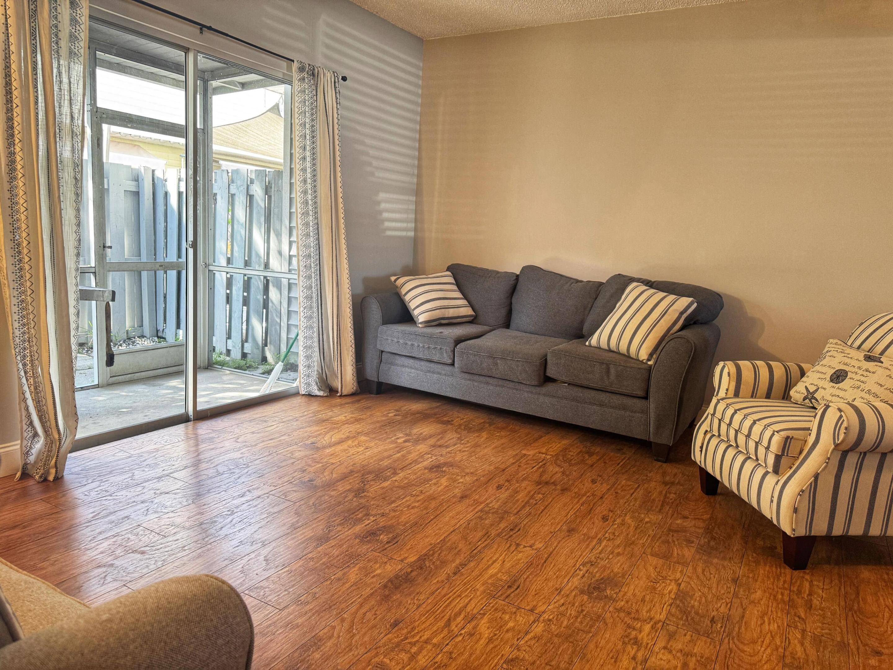 Edge water townhomes - Residential