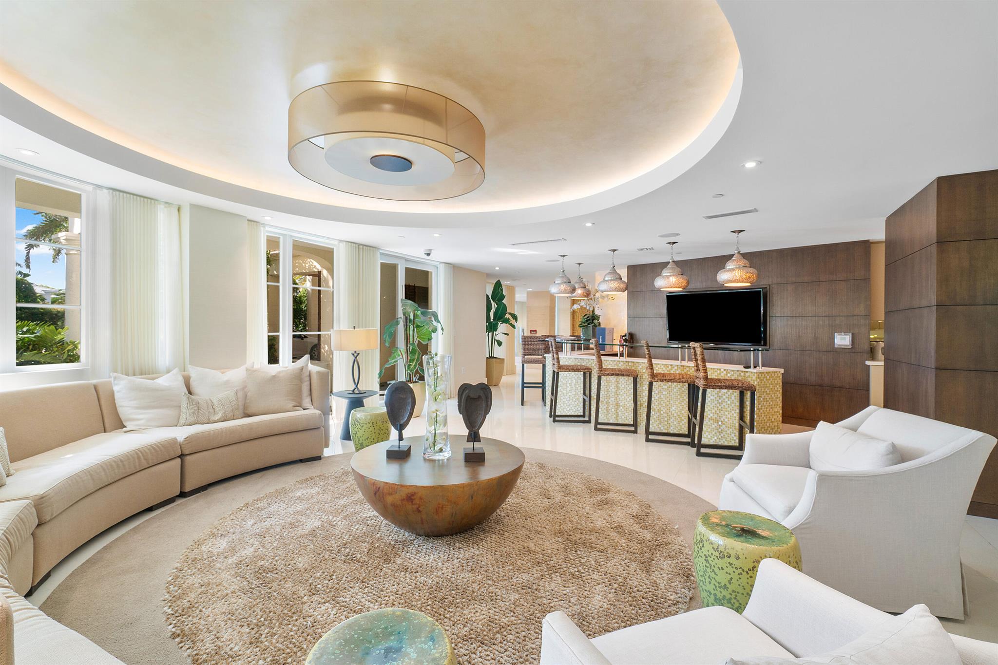 DOLCE VITA CONDO - Residential