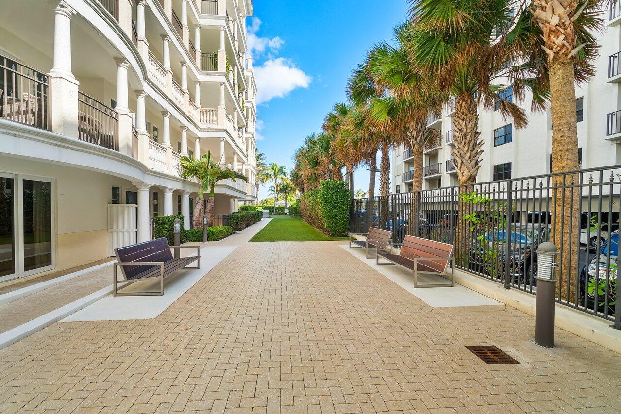 DOLCE VITA CONDO - Residential