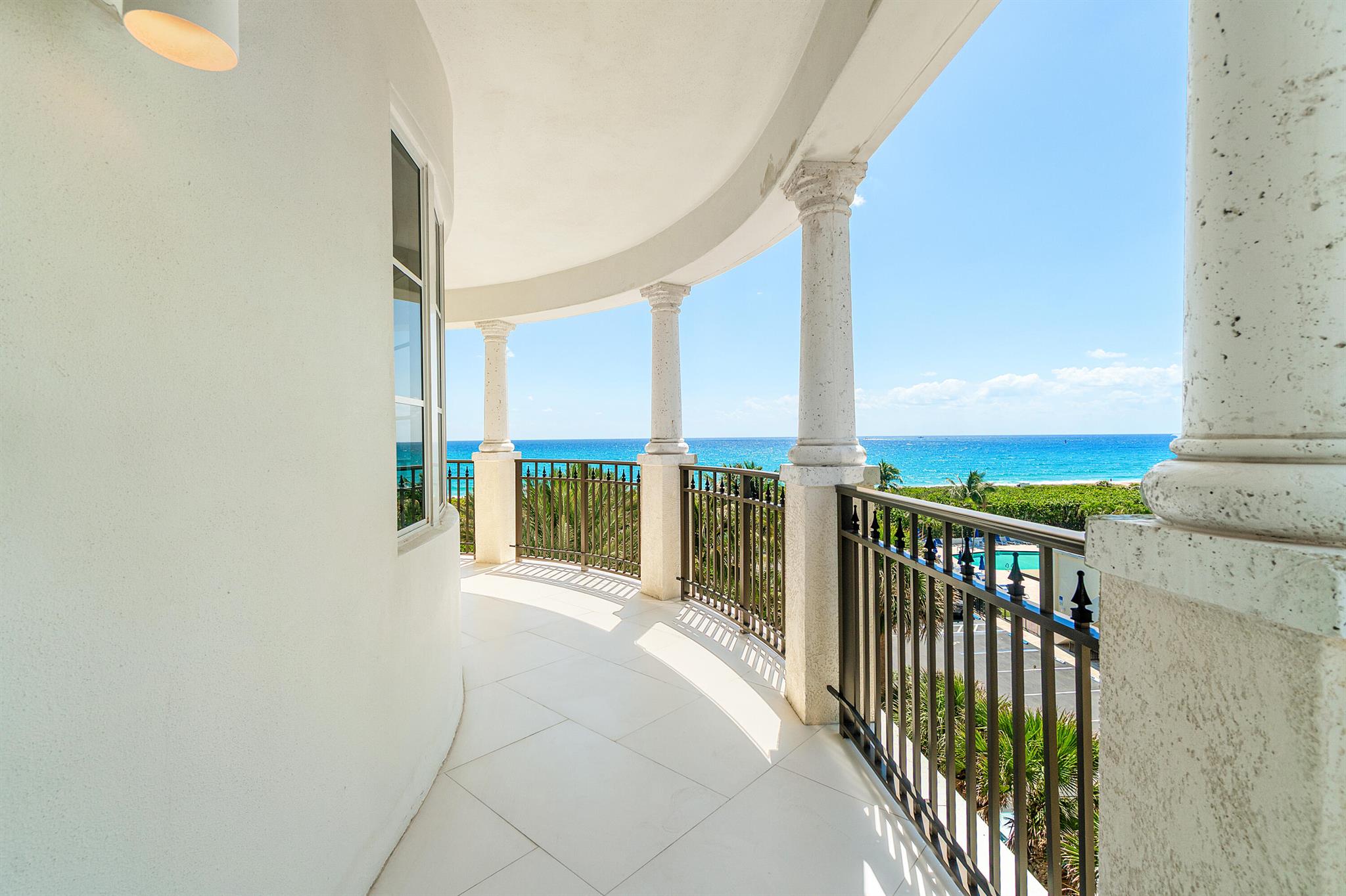 DOLCE VITA CONDO - Residential