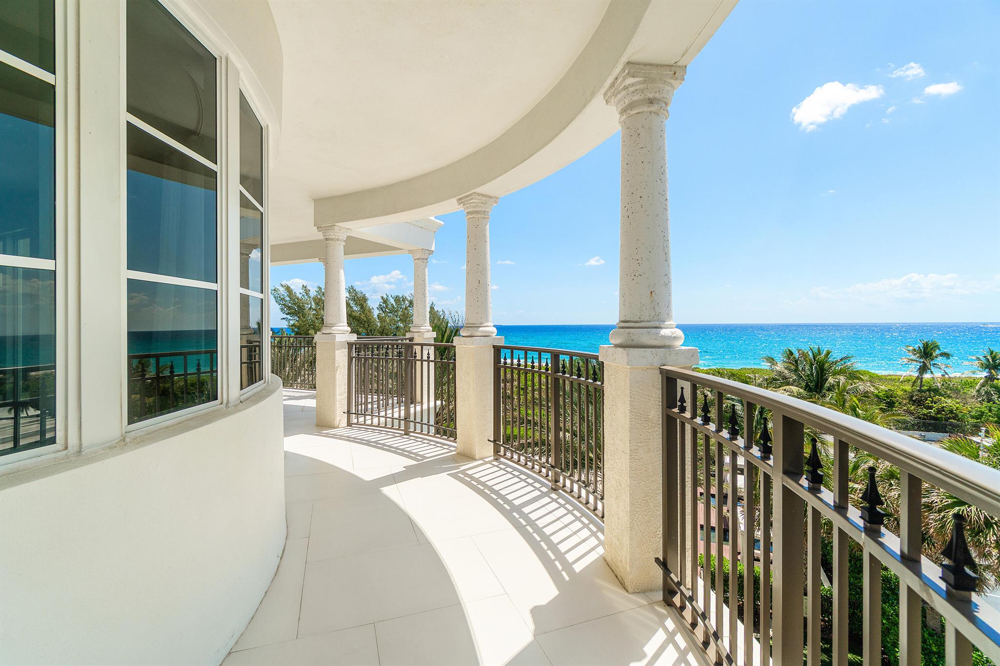 DOLCE VITA CONDO - Residential