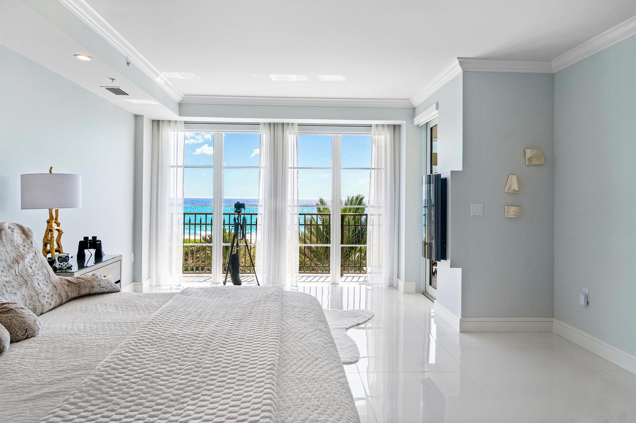 DOLCE VITA CONDO - Residential