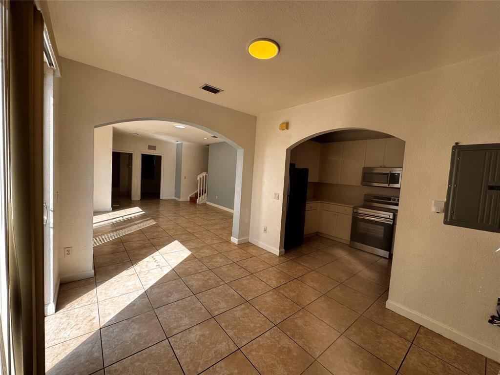 VILLAS AT NAUTICA THREE CONDO - Residential Lease