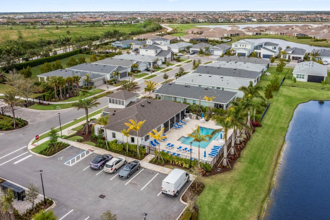 EMERY II - Residential