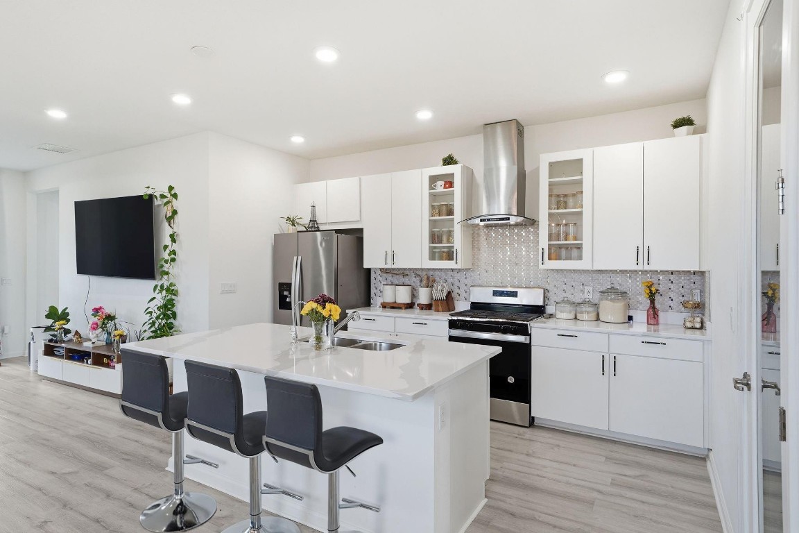 EMERY II - Residential