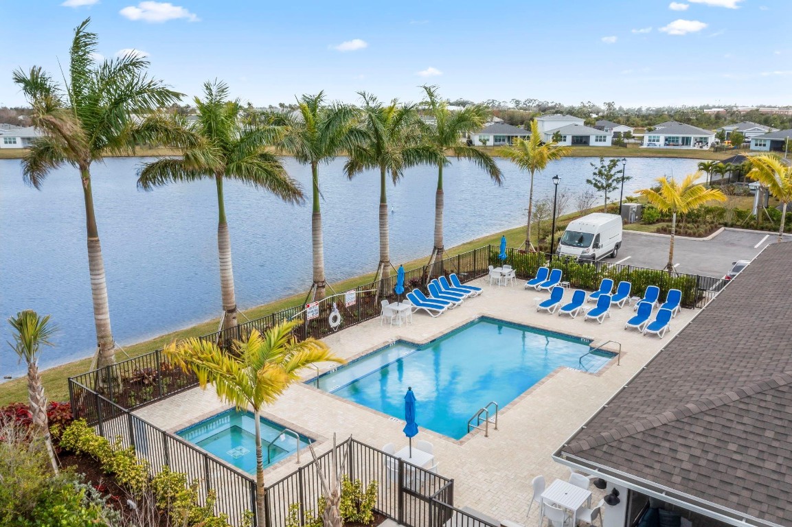 EMERY II - Residential