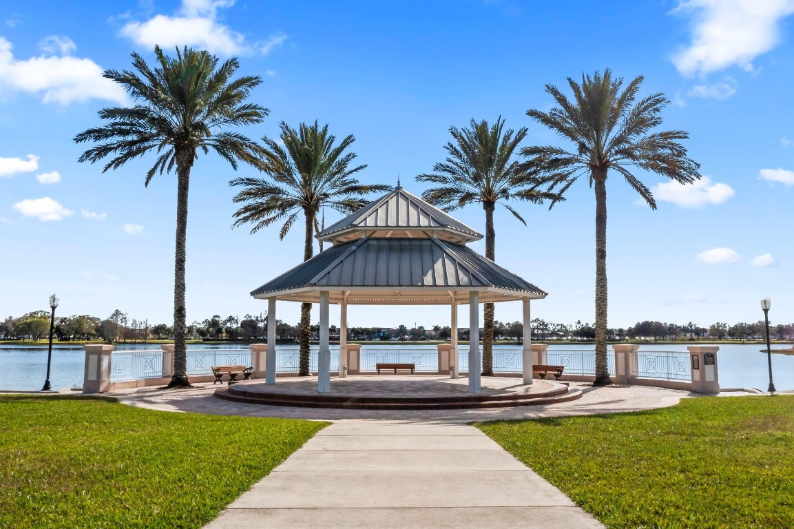 EMERY II - Residential