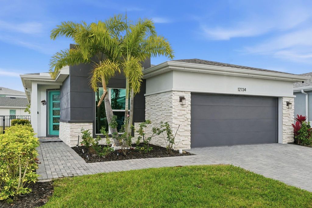 Photo of 12734 SW Phoenix Drive, Port Saint Lucie, FL 34987 (MLS # F10548276)
